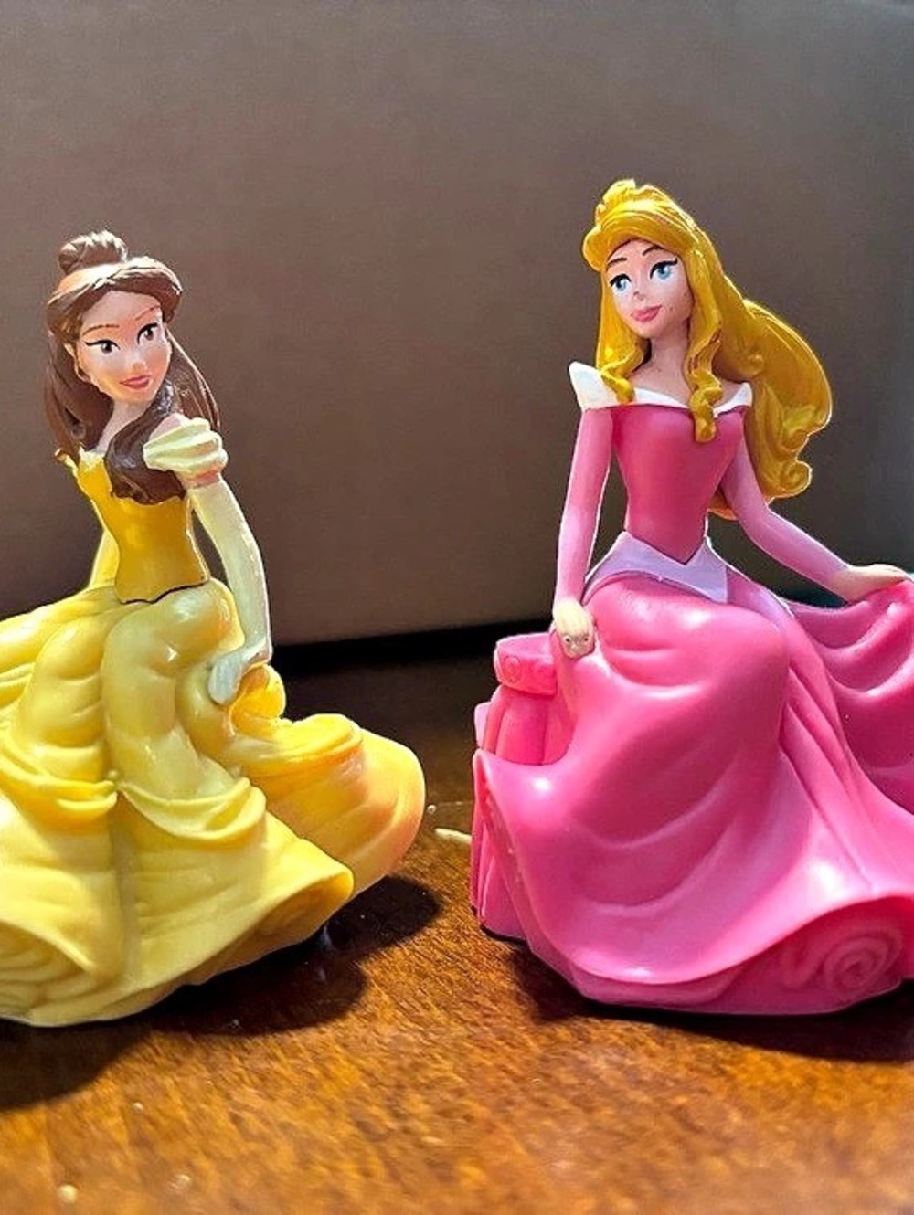 Mattel Disney Princess MagiClip Belle and Aurora Figures